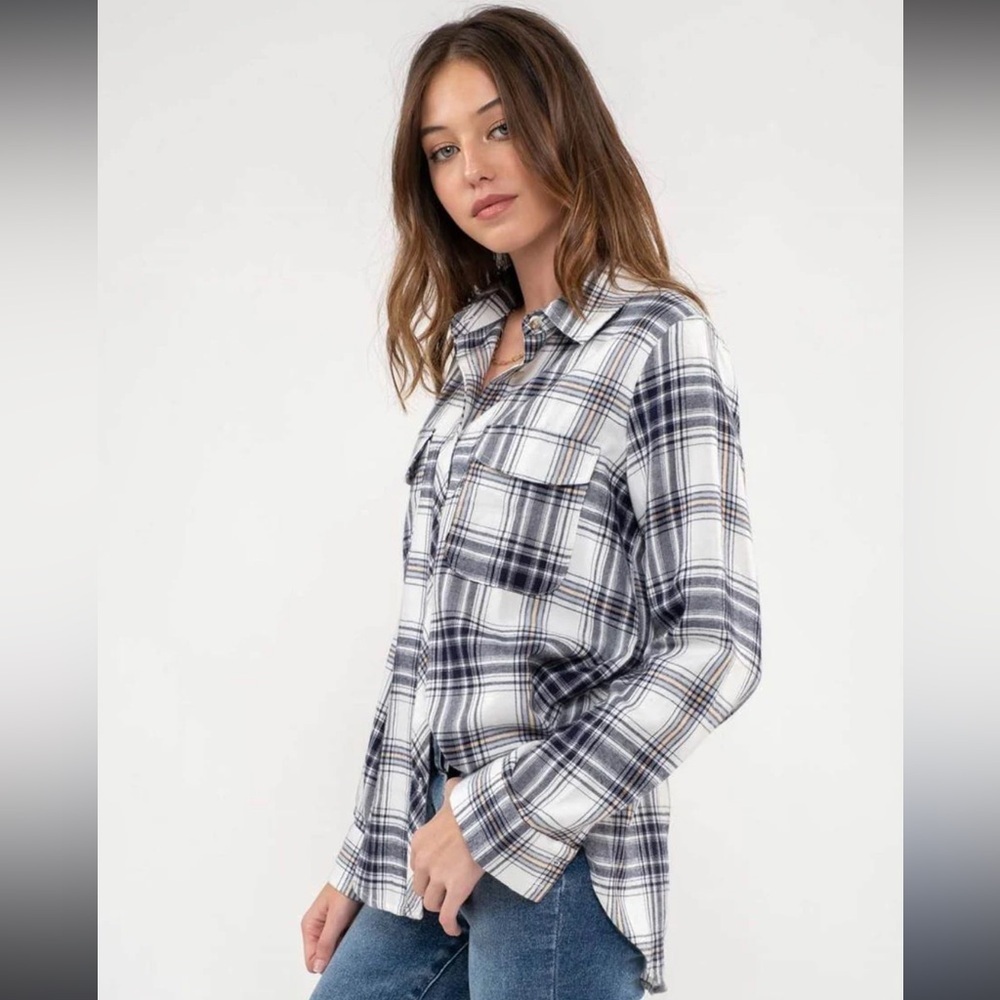 Chaps plaid button down long sleeve top size Large